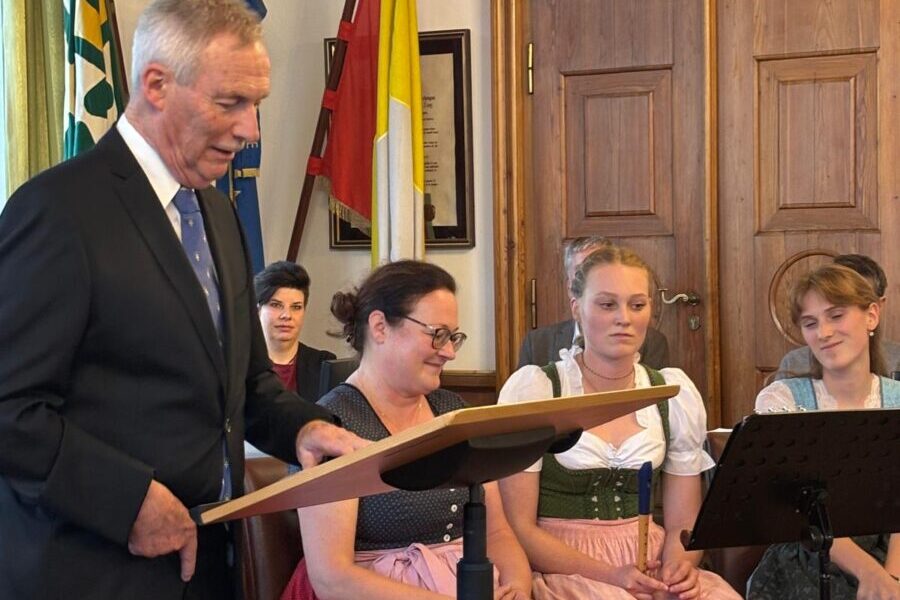 Luitpold Braun sen. zum Ehrenbürger ernannt
